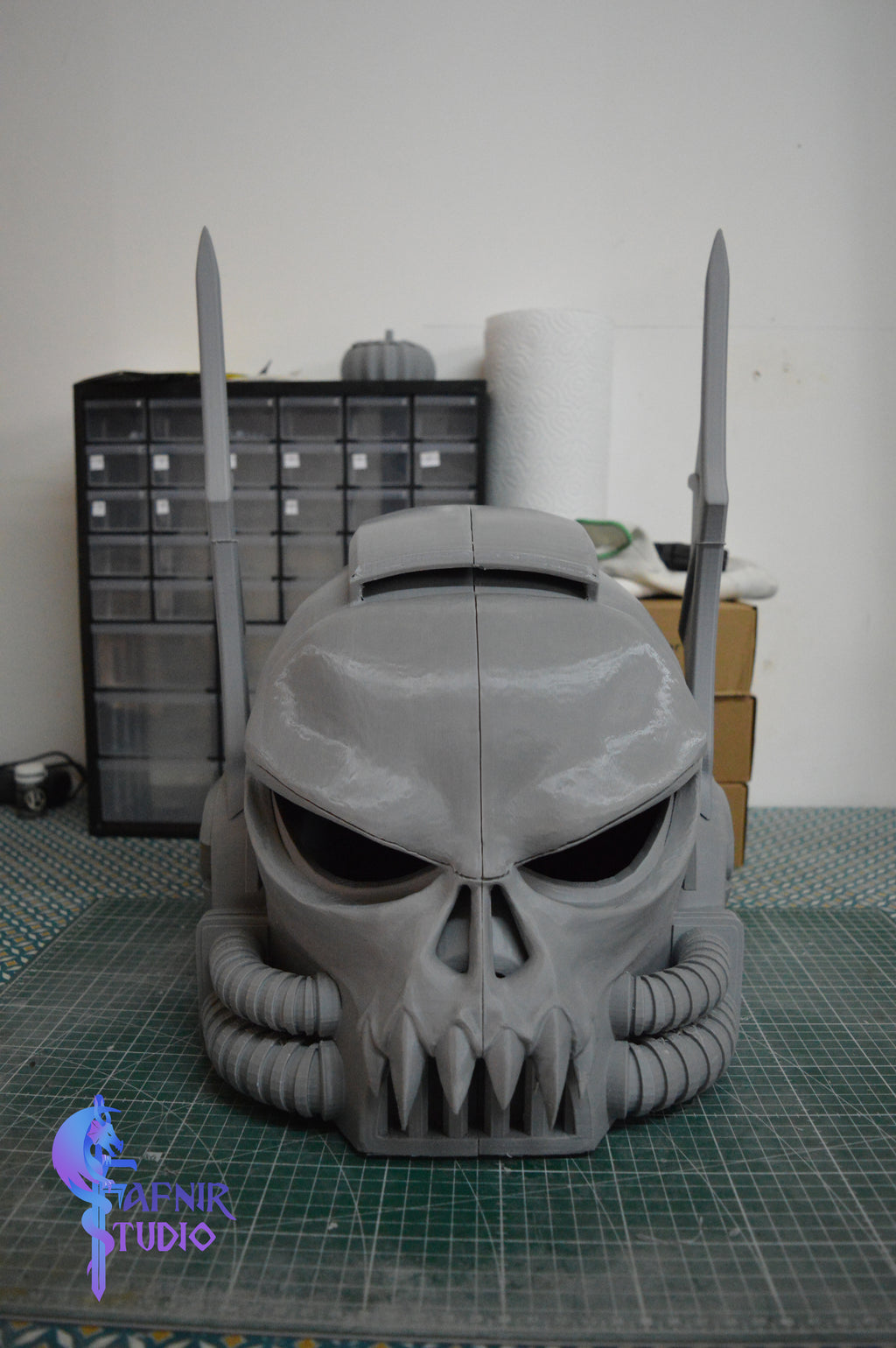 impression face Casque Nox Terror MKVII